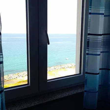 Don Orlando לינה וארוחת בוקר