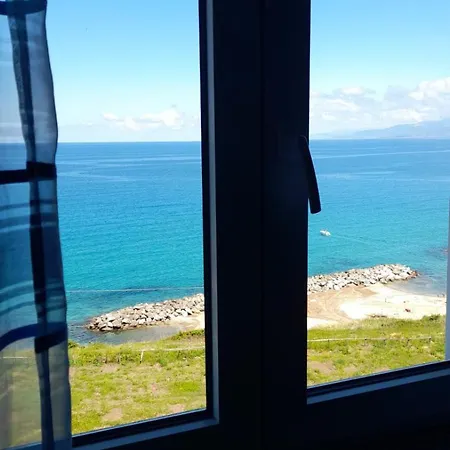 לינה וארוחת בוקר Don Orlando