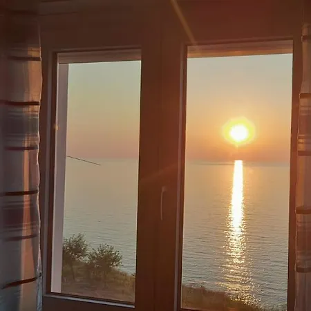 לינה וארוחת בוקר Don Orlando 3*